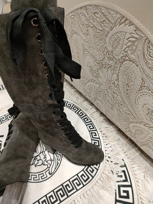 Продаю сапоги женские