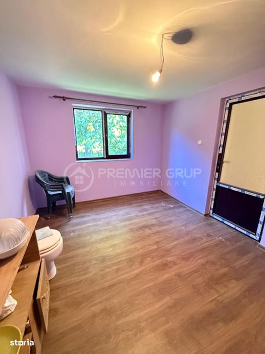 Casă 5 camere, Hadambu, 181mp