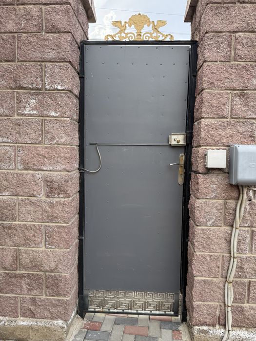 Продаю ворота с калиткой