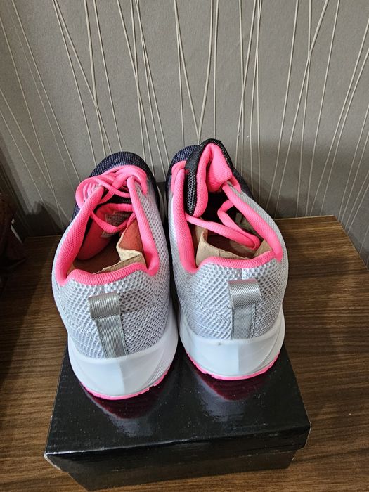 Дамски летни маратонки