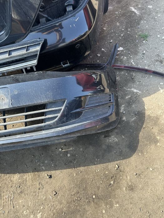 Предна броня с решетка с отвор за дистроник Golf 7 Vw Голф 7 оригинал