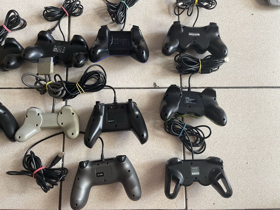 Проводен геймпад за PC