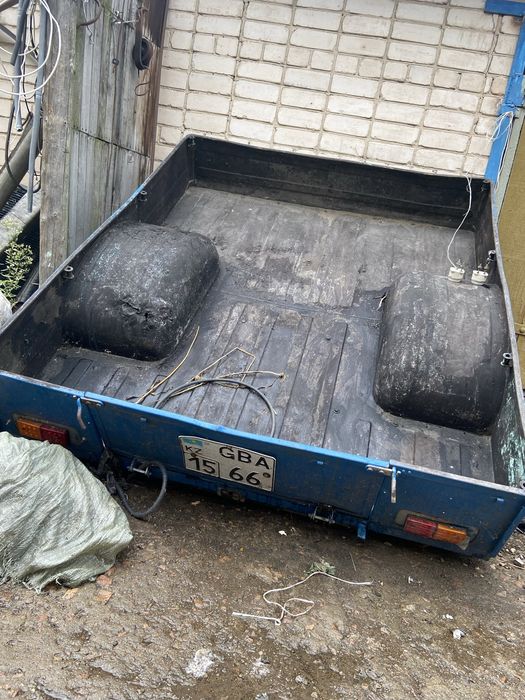 Прицеп не гнилой колеса новые