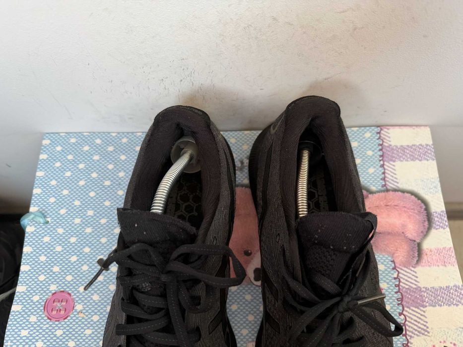 Asics Gel Nimbus 24''оригинални маратонки 46 номер
