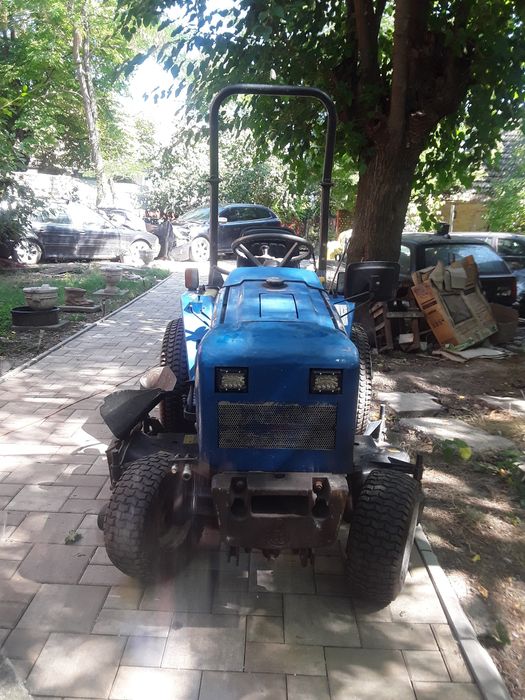 Cositoare de vînzare pentru tractor ISEKI 18CP cu toate accesoriile6