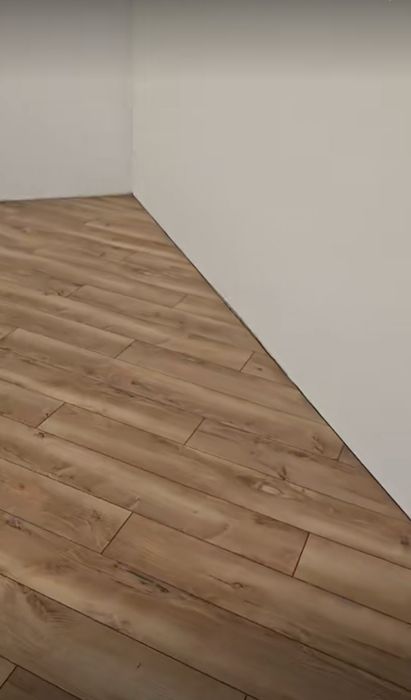 Монтаж ламината, линолеума