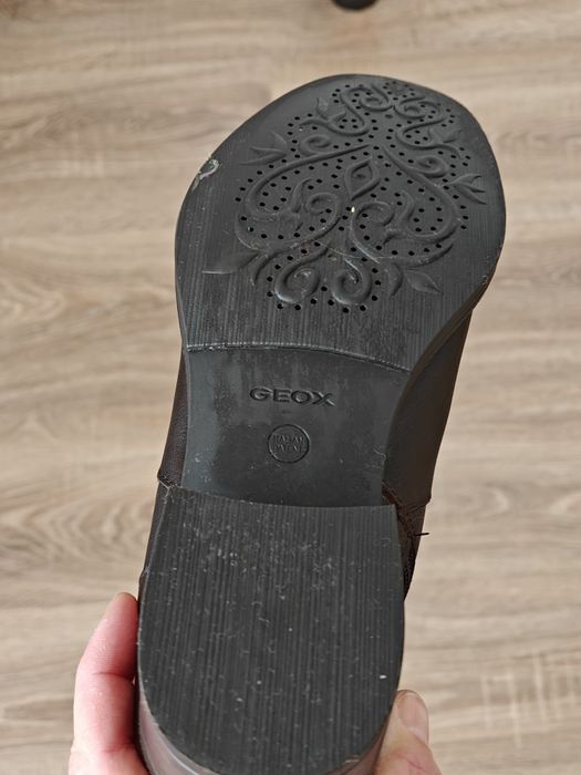 Ботуши Geox естествена кожа