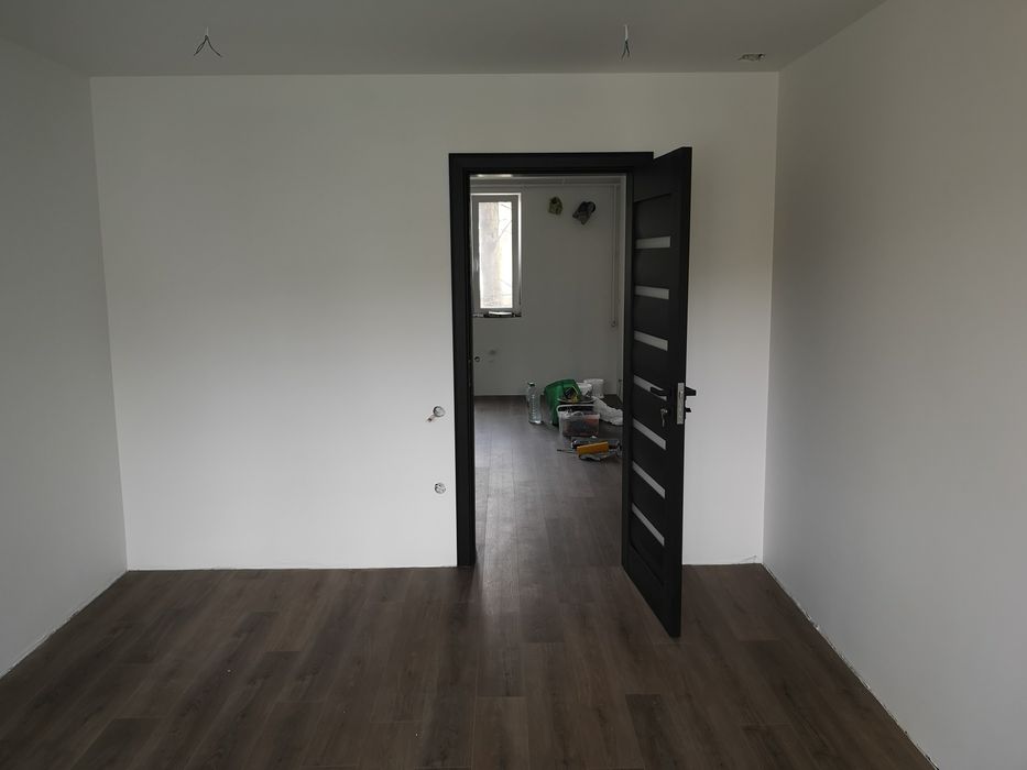 Vand apartament 3 camere 70 mp