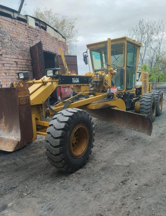 Грейдер аренда автогрейдер Caterpillar