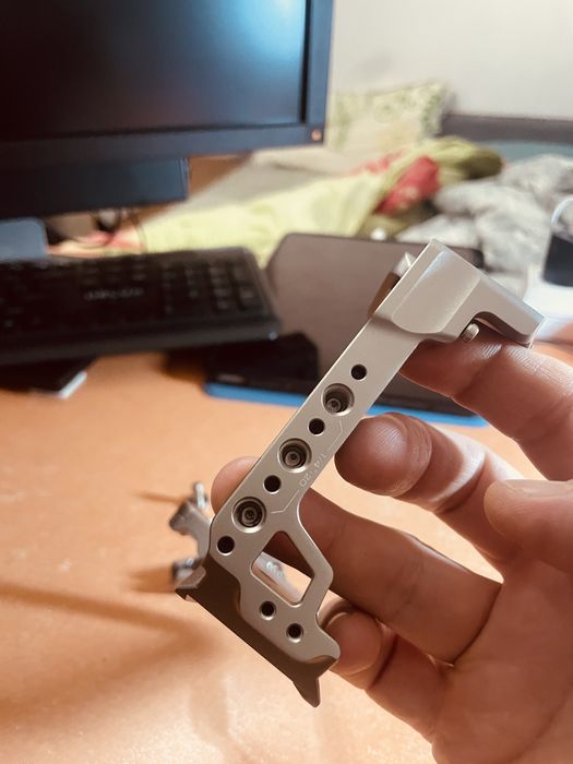 Клетка на Sony a7m4 итд