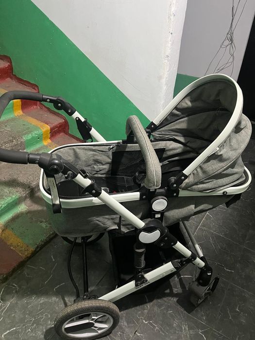Продам детскую коляску