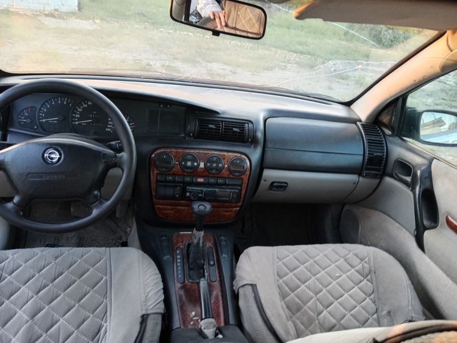 Опель Омега 1996г.в.