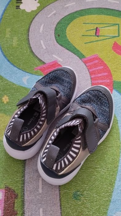 Детские дышащие кроссовки