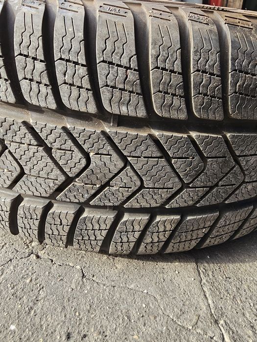 Anvelope Iarna Pirelli SottoZero 3 225/45 R17 94H