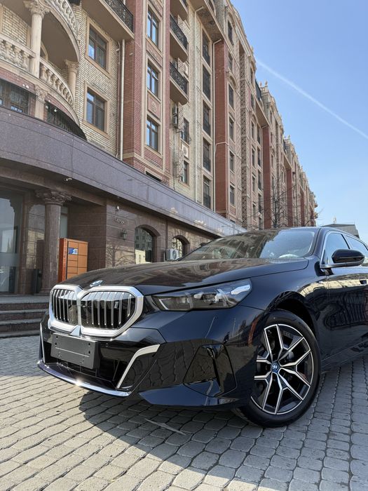 BMW i5 35L yangi