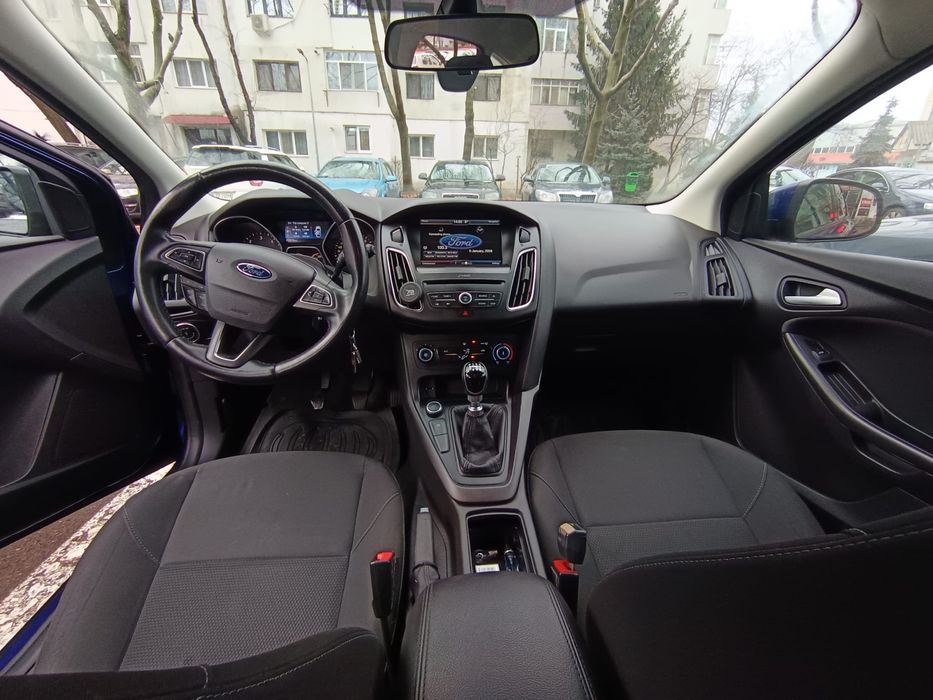 Ford Focus Hatchback 2015