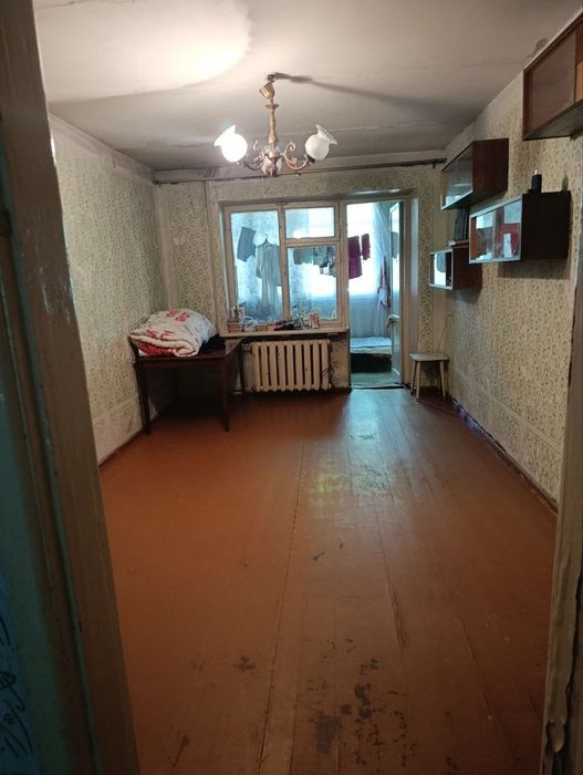 Вторичка Максим Горький 2/1/5 балкон 2х6 Кирпич 55м2