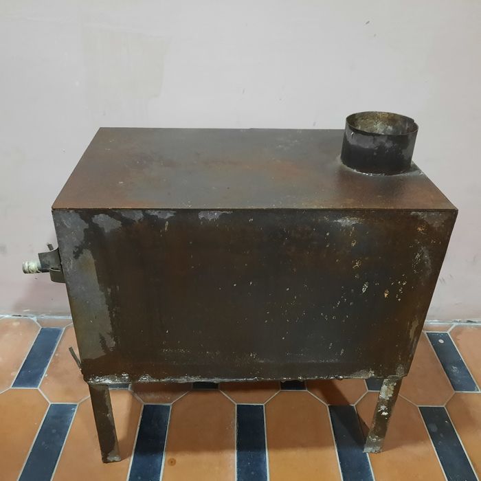 Продам печку (буржуйку)