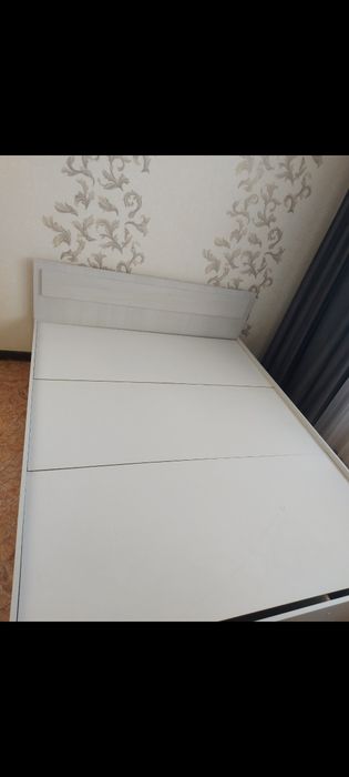 Спальный кровать