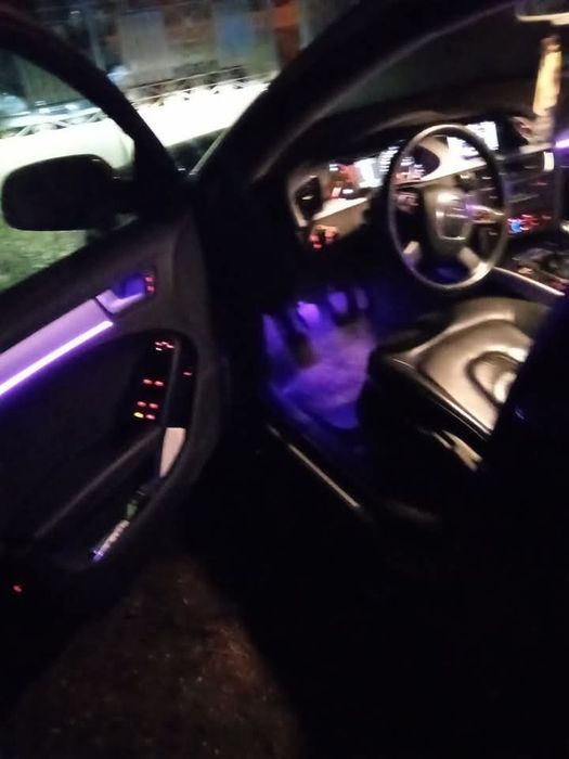 Vând Audi A 4  B 8 An  2011