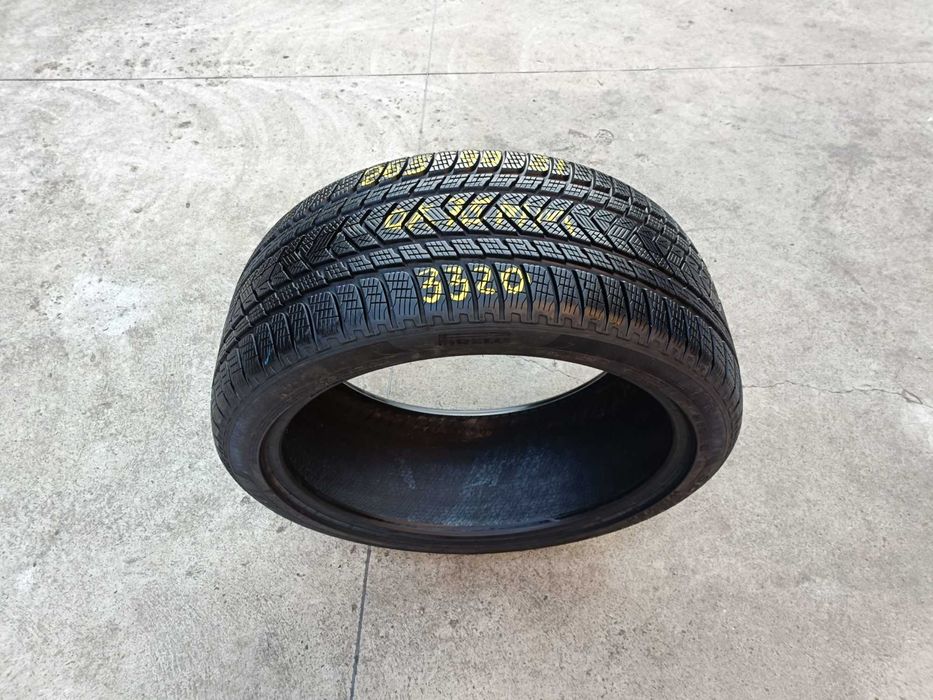 O anvelopa iarna 265 40 21 pirelli scorpion winter profil 7,5 mm 3320