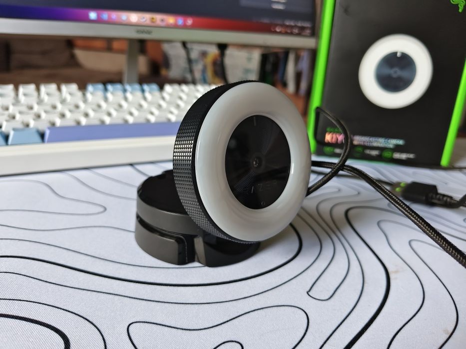 Продам Веб-Камера Razer Kiyo