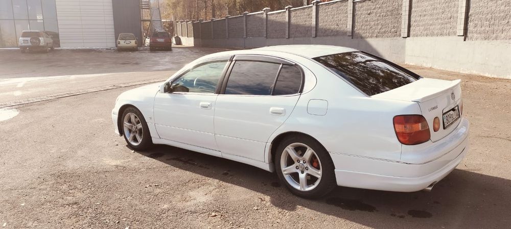 Автомобиль Lexus GS 300