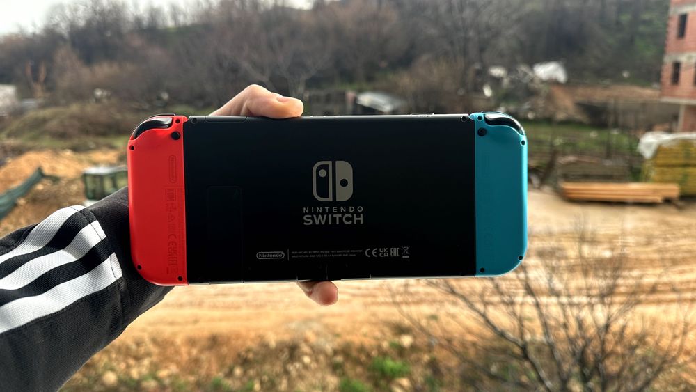 Nintendo Switch V2 с инсталиран PicoFly Modchip