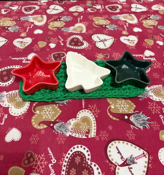 Поставка за чаши