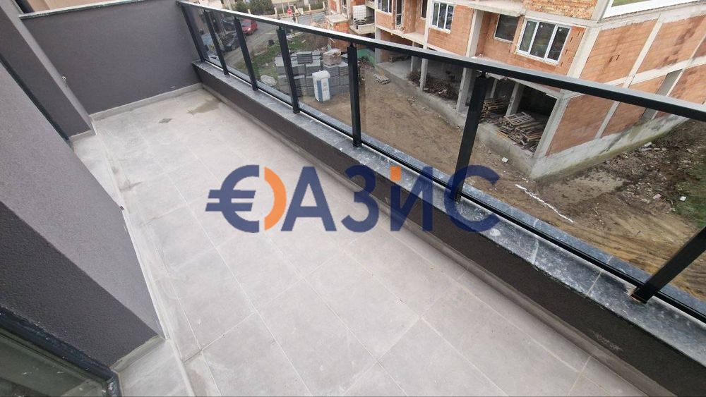 Продава се Двустаен апартамент в Несебър - 61 кв.м за 820 €/кв.м - Снимка #4