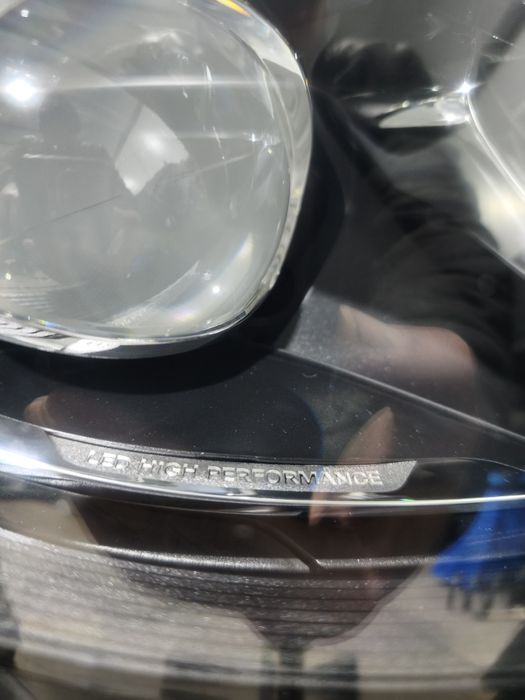 Фарове за Мерцедес Е класа W213