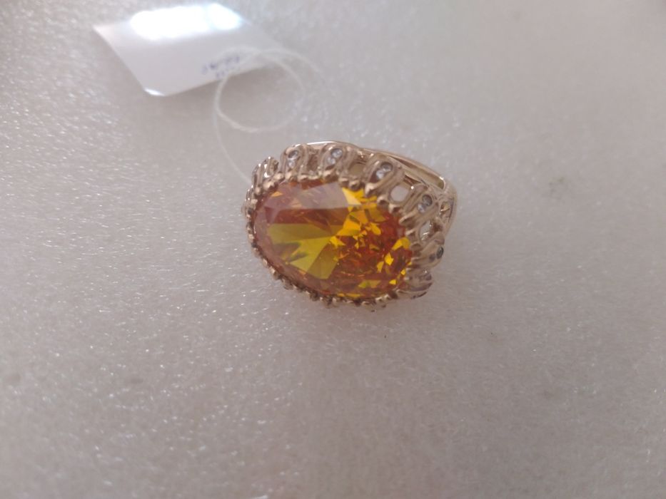Перстень с цетрином, без веса камней.