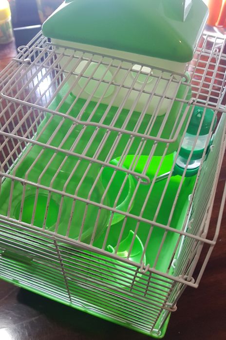 Клетка для хомяка.