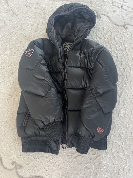 зимно яке на Helly Hansen