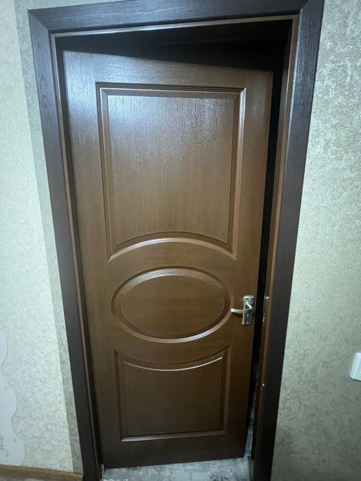 Межкомнатные двери б/у 3 шт