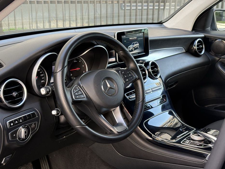Mercedes-Benz GLC 220D 2016 4Matic 190.000KM 3 Butoane