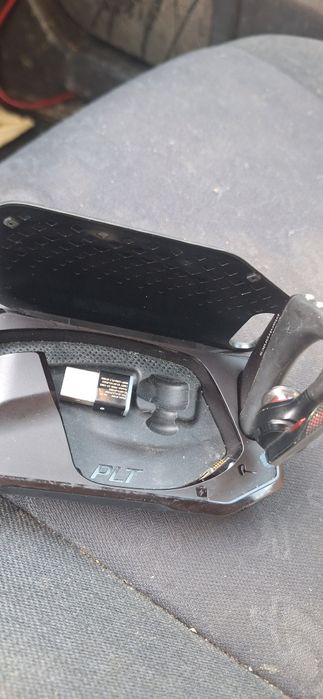 vând cască bluetooth inteligenta ii perfecta stare de funcționare