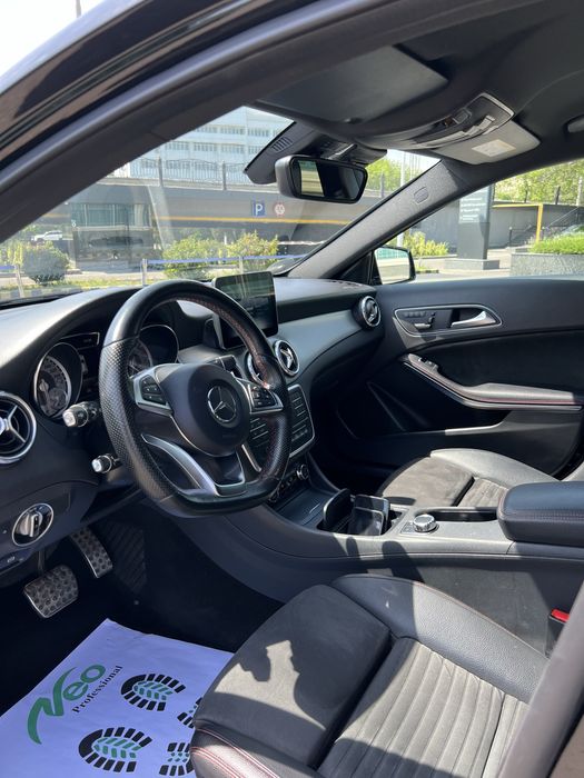 Mercedes benz Gla 200