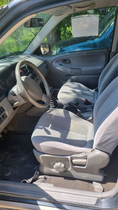 Suzuki Grand Vitara 1.6 Benzină – 2001 – 3999 € negociabil