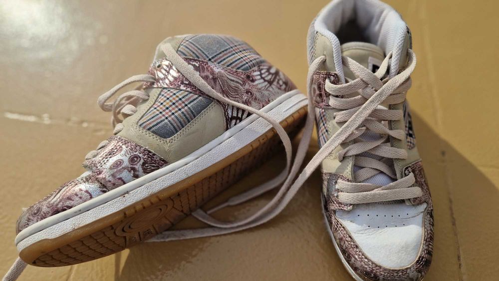 Колоритни кожени маратонки DC