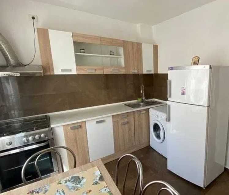 Дава се под наем Двустаен апартамент в Пловдив, Център - 43 кв.м за 168.3 € - Снимка #1