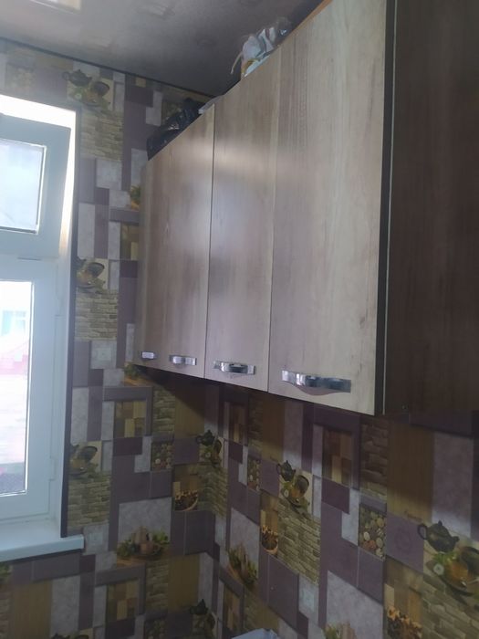 3 xonali kvartira sotiladi