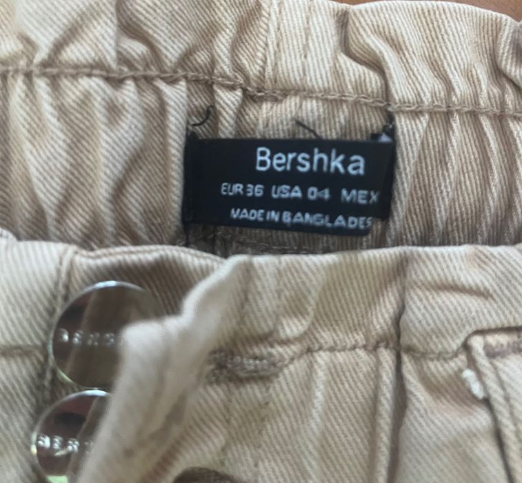 Дънки Bershka Размер М