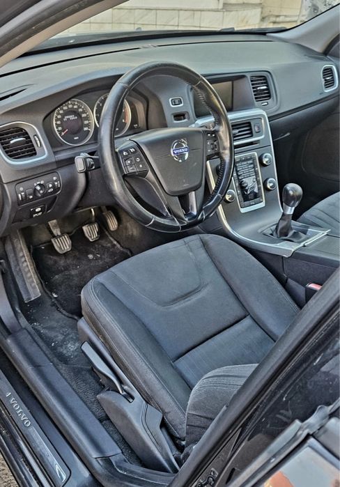 VOLVO S60 2012 — imagine 2