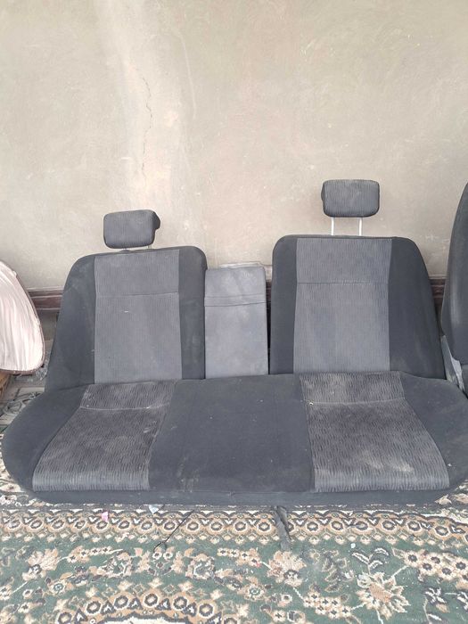 Продам сиденья на приору