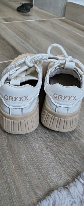 Papuci GRYXX mărimea 35 piele