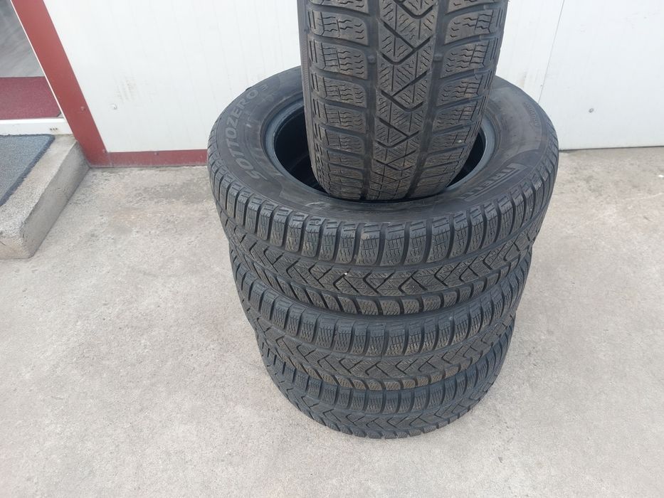 135 lei bucata! Set anvelope M+S/IARNA 215 60 16 Pirelli