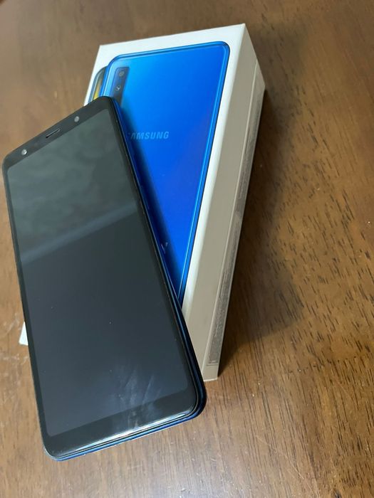 Телефон Samsung A7