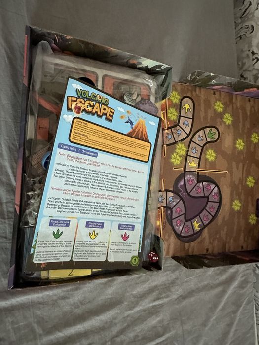 Joc Volcano Escape pentru copii 6 ani+