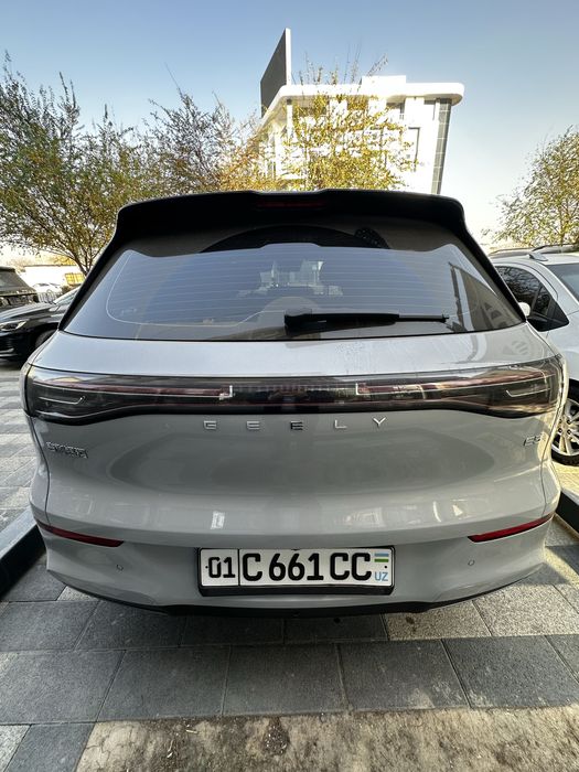 Zeekr — китайский премиальный электробренд от Geely